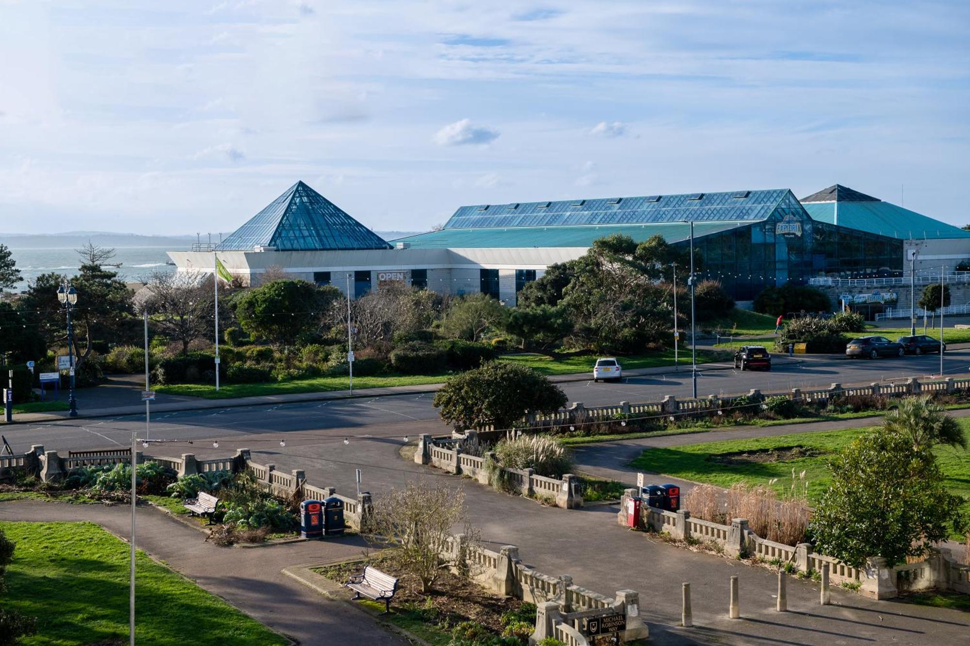 Seaview Central Portsmouth Exterior photo